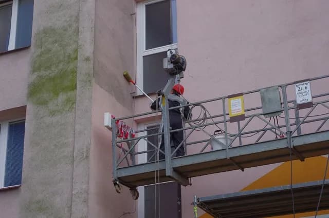 Jaki grunt pod farbę na elewację, aby uniknąć problemów z trwałością? Jaki grunt pod farbę na elewację, aby uniknąć problemów z trwałością?