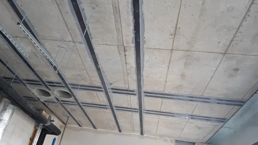 Jak skutecznie wzmocnić strop betonowy - 5 sprawdzonych metod Jak skutecznie wzmocnić strop betonowy - 5 sprawdzonych metod